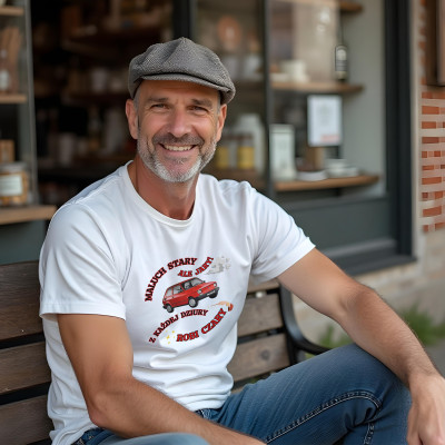 Koszulka z Nadrukiem Maluch | Stary Ale Jary – Samochód i Hobby