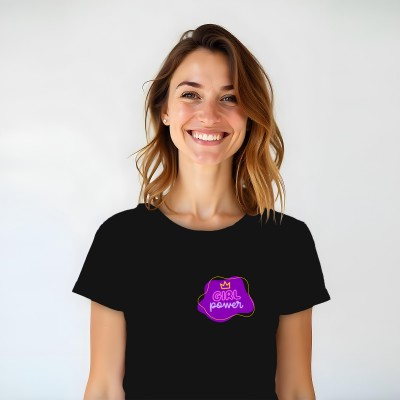 Koszulka „Girl Power” z Grafiką Korony – Siła Kobiety w Stylu!