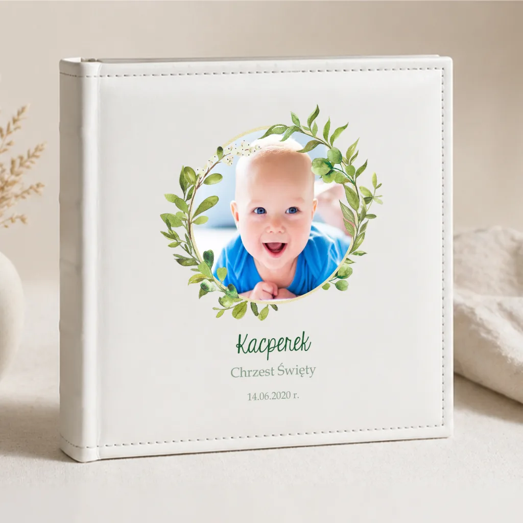 Album na Chrzest Święty – Personalizowana Pamiątka z Imieniem i Zdjęciem