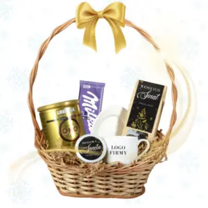 Zestaw świąteczny z logo firmy – filiżanka ze spodkiem, kawa, herbata, miód i czekolada w koszu prezentowym