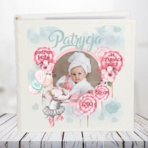 Album z metryczka dla dziewczynki