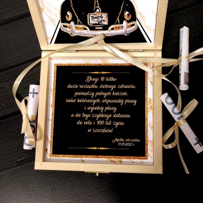 18 urodziny pudełko z życzeniami na pieniądze