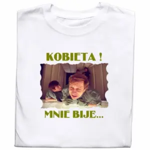 Koszulka „Kobieta Mnie Bije” – Seks Misja i Humor w Najczystszej Postaci