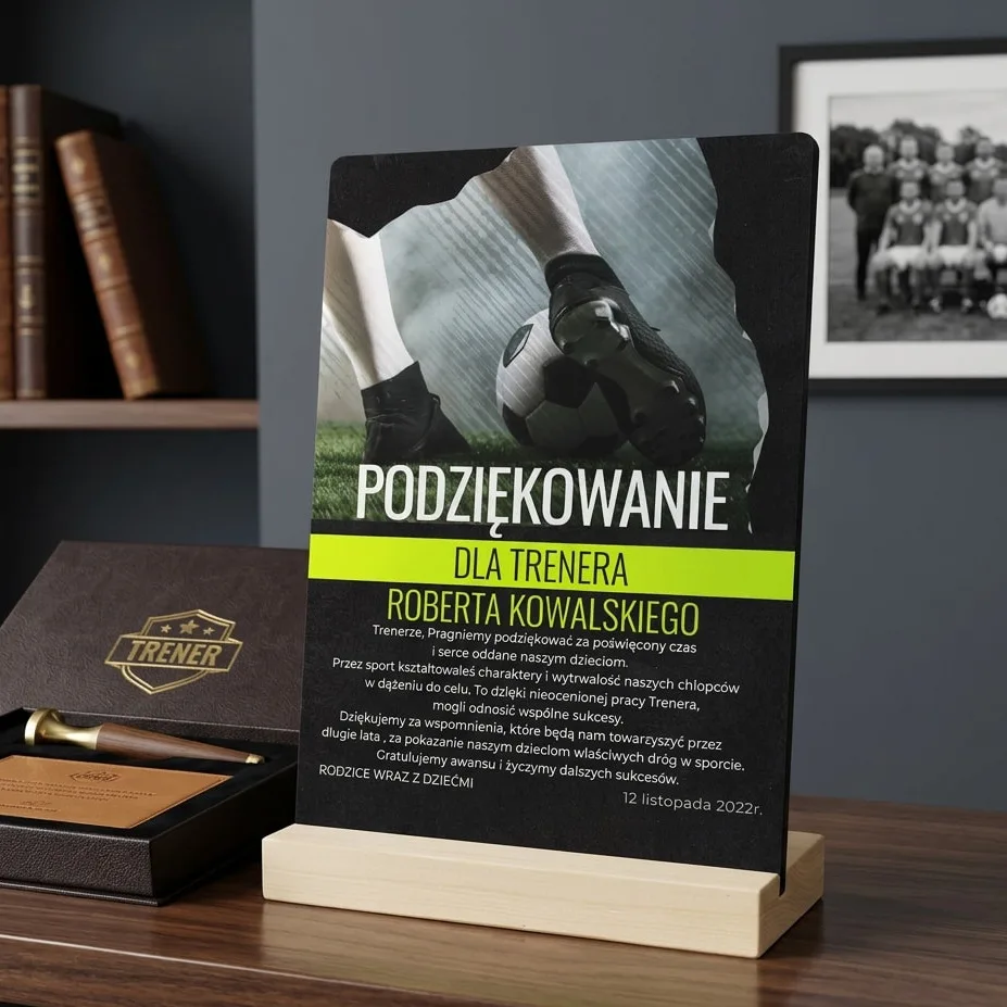 Prezent dla Trenera Piłki Nożnej – Personalizowane Podziękowanie Statuetka Pamiątka