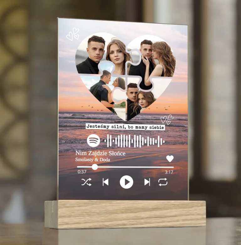 Personalizowana Statuetka Spotify – 4 Zdjęcia w Kształcie Serca i Kod do Ulubionej Piosenki
